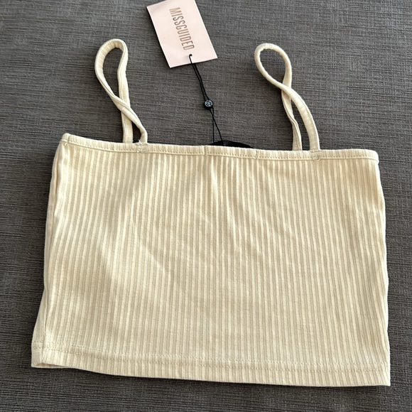 Missguided Straight Neck Strappy Rib Crop Top - Picture 5 of 5